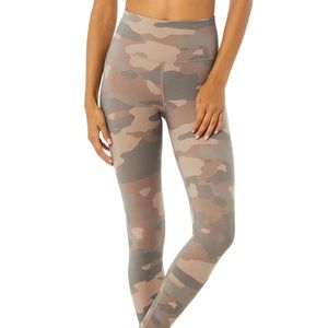 Alo vapor camo leggings